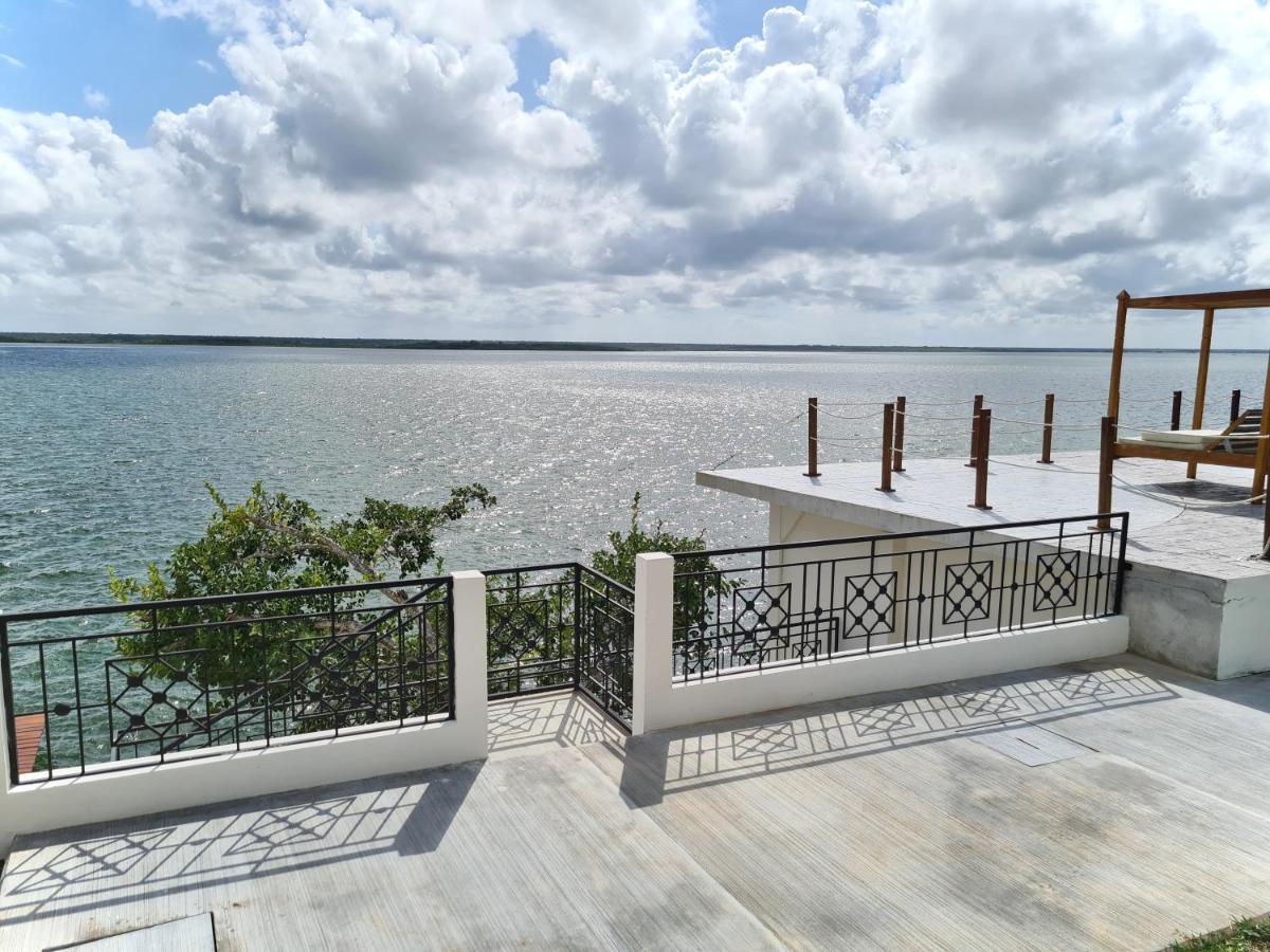 Hotel Vista Laguna Bacalar Exterior photo